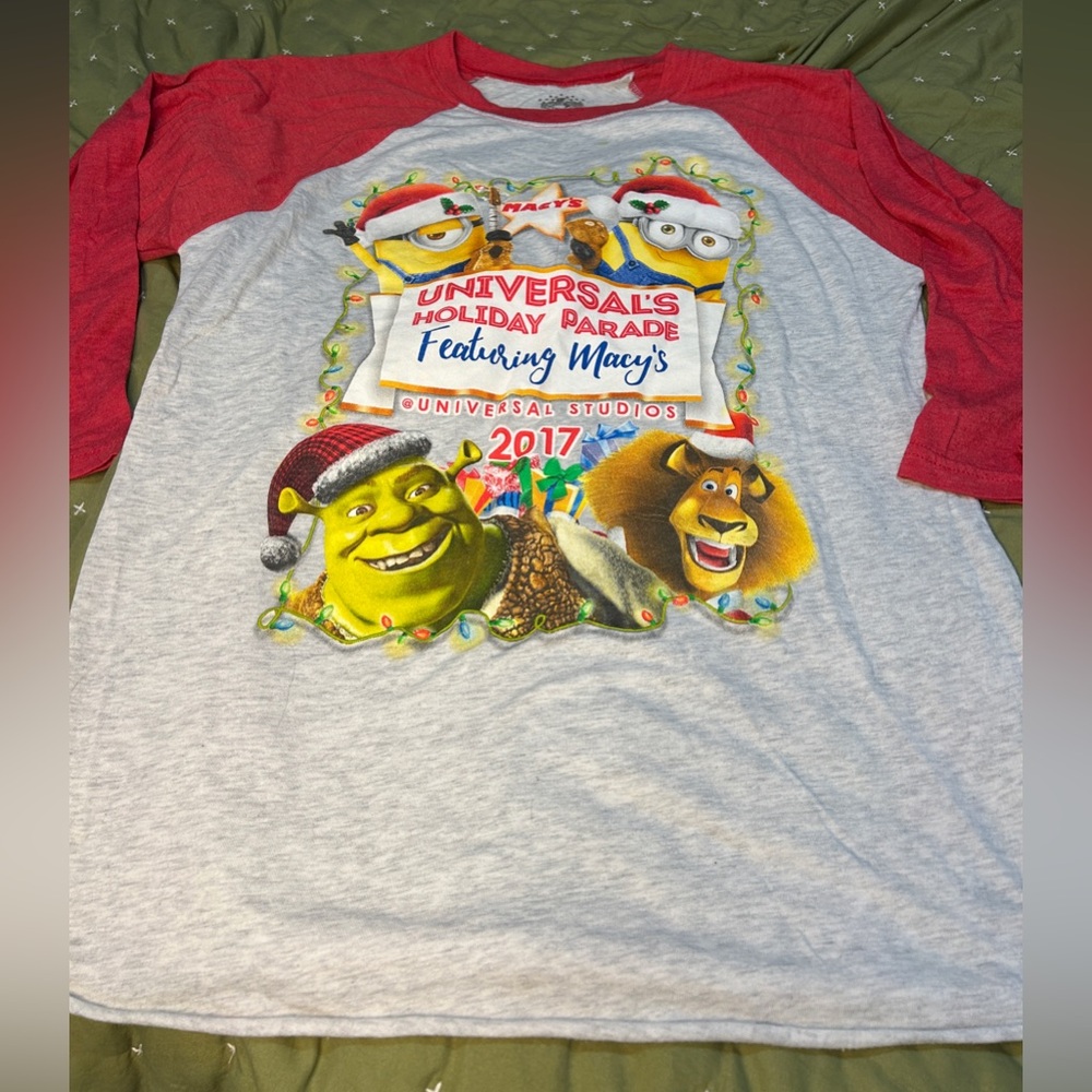 universal studios florida 2017 holiday parade macy’s shrek minions medium
